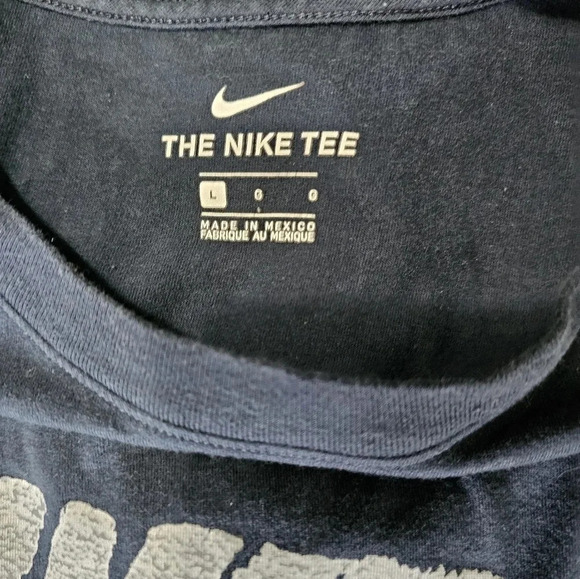 Nike Mens Large Navy Blue Chenille Swoosh Logo T Shirt Retro Y2K Streetwear - Picture 4 of 5